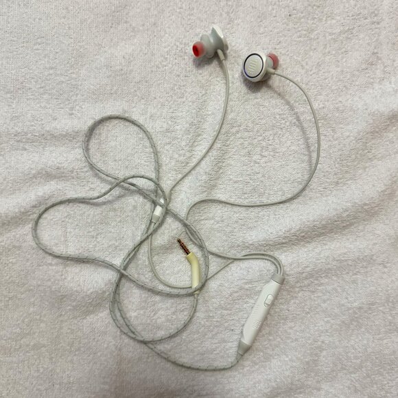 JBL Quantum 50 Wired, In-Ear Gaming Headphones with Inline Control, White - Picture 1 of 7